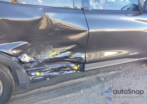 2022 Ford Mustang Mach-E Select z USA, uszkodzony, nr VIN 3FMTK1RM1NMA13939